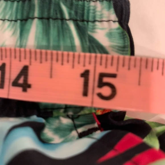 GUESS BEACH men’s tropical 6.5 in SWIM TRUNKS swimsuit size XL - Picture 12 of 14